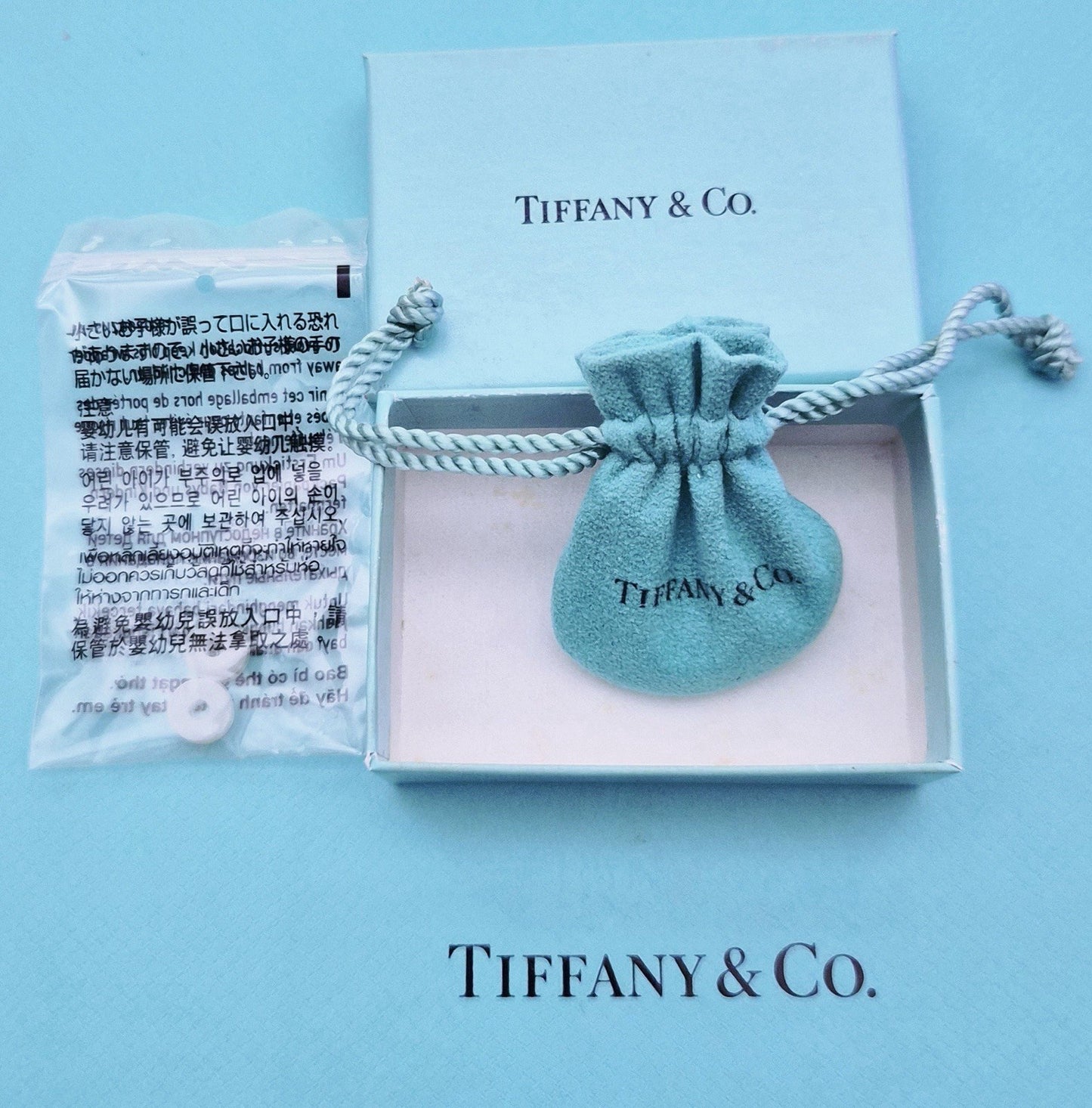 Vintage 1995 Tiffany & Co. Vannerie 18K Yellow Gold Clip-On Earrings