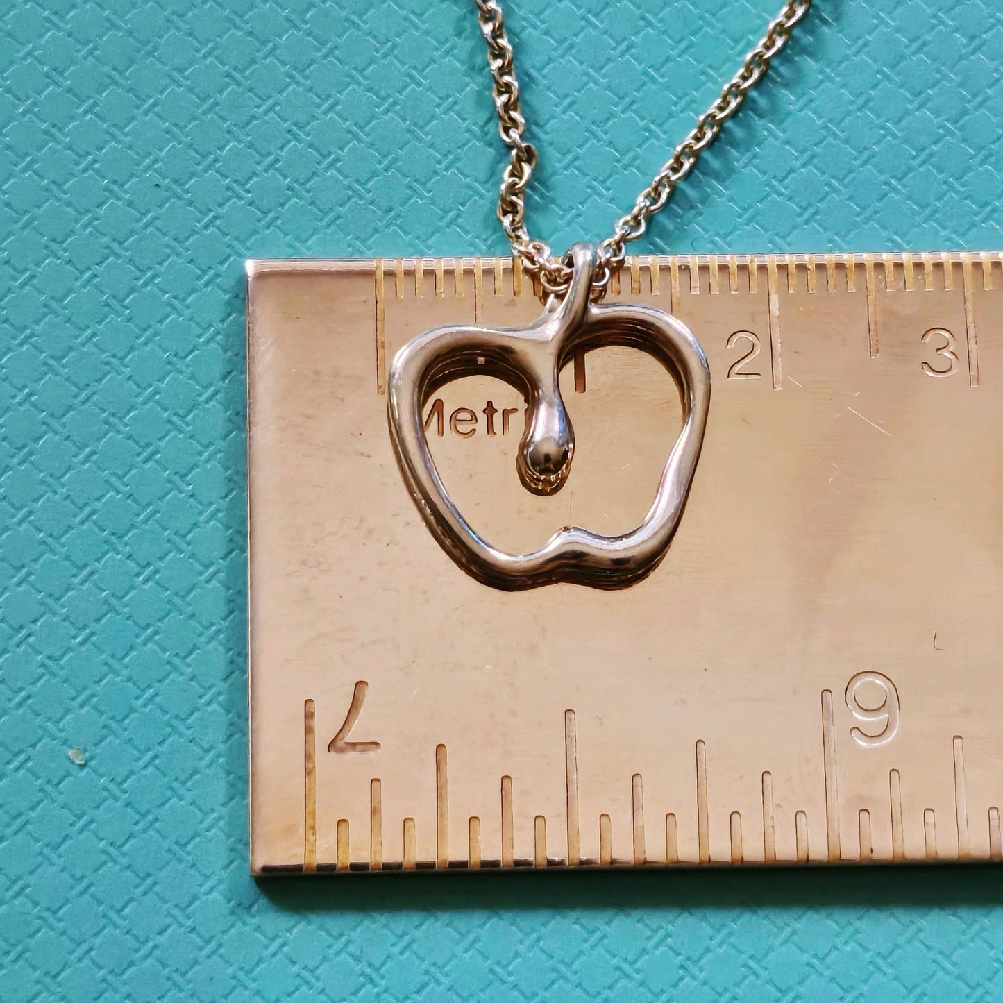 Vintage Tiffany & Co. Elsa Peretti Apple Sterling Silver Pendant Necklace