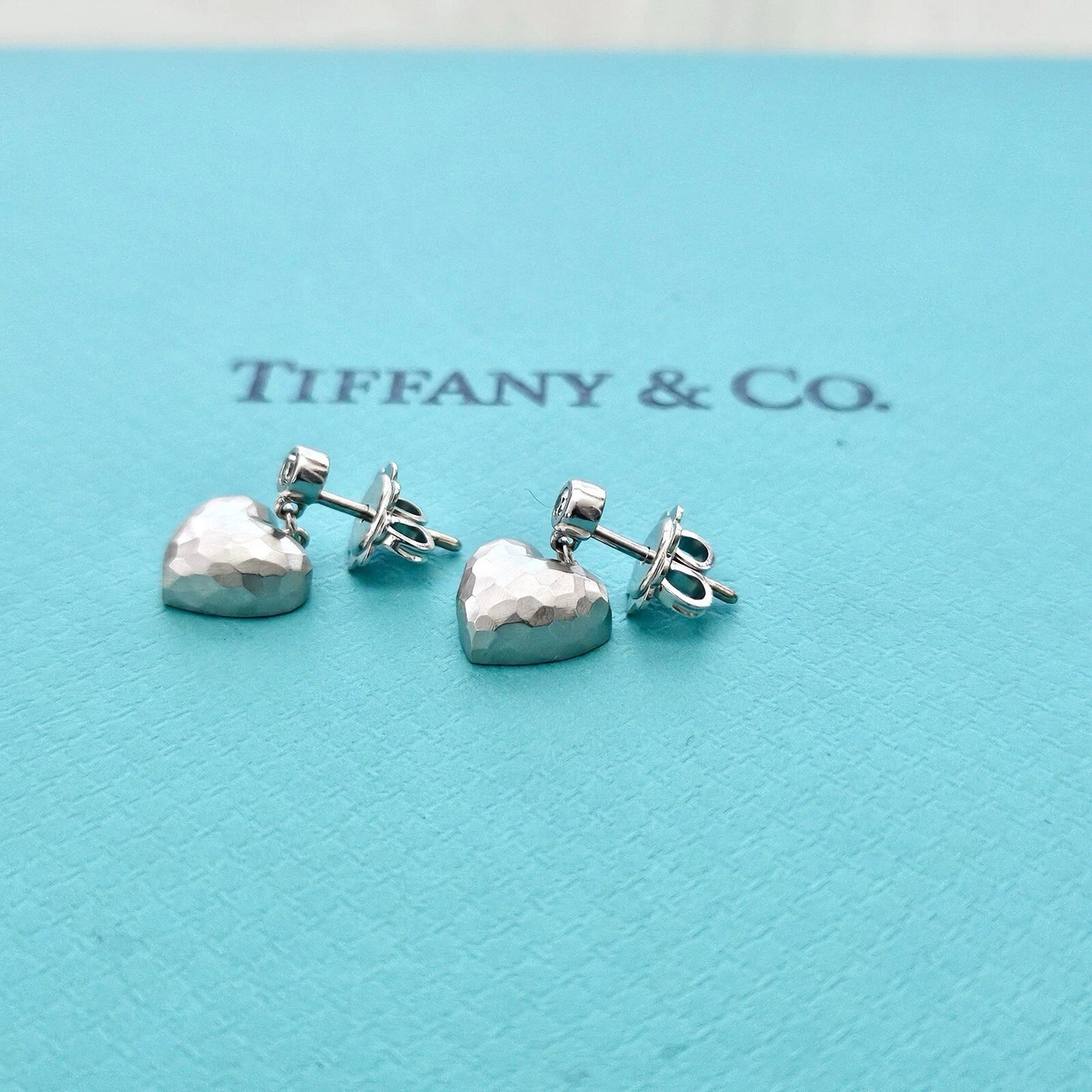 Vintage Tiffany & Co. Paloma Picasso Diamond 18k Hammered Heart Dangle Earrings