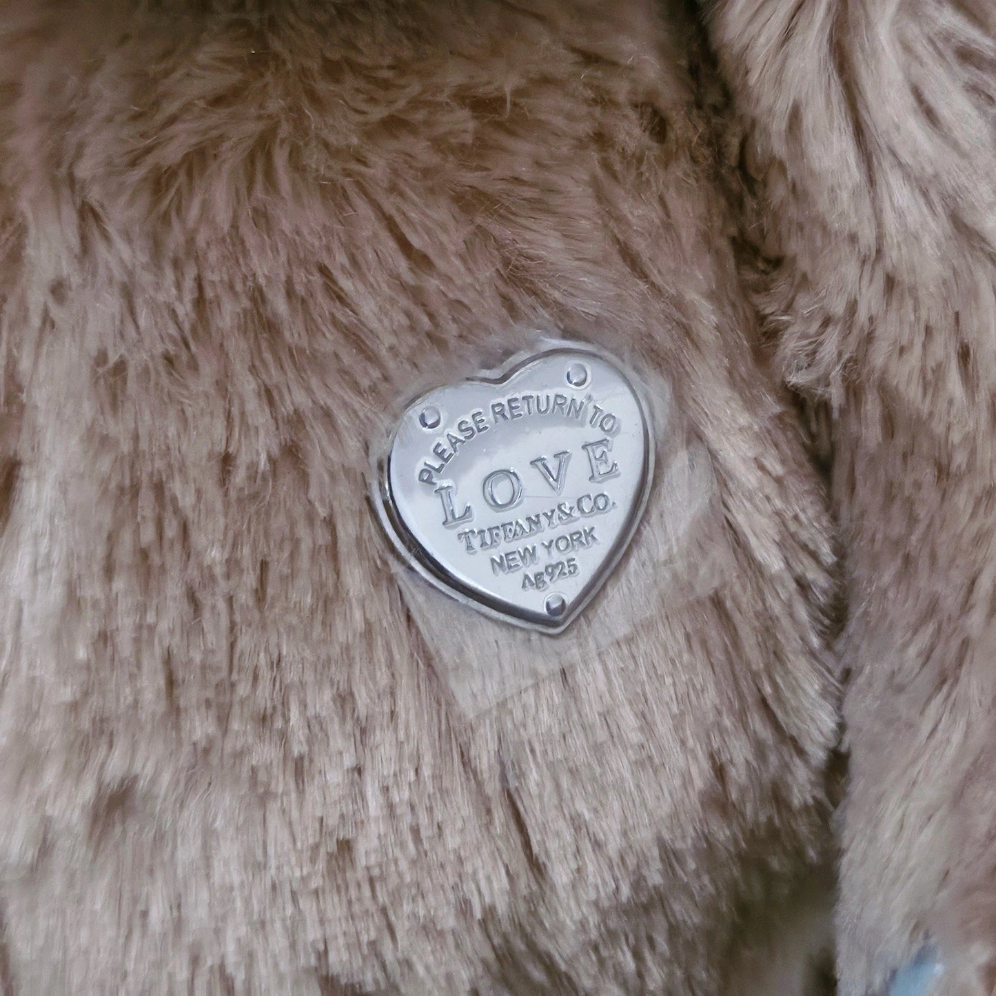 BNIB Tiffany & Co. x Steiff Return To Tiffany® “Love” Holiday Mohair Teddy Bear