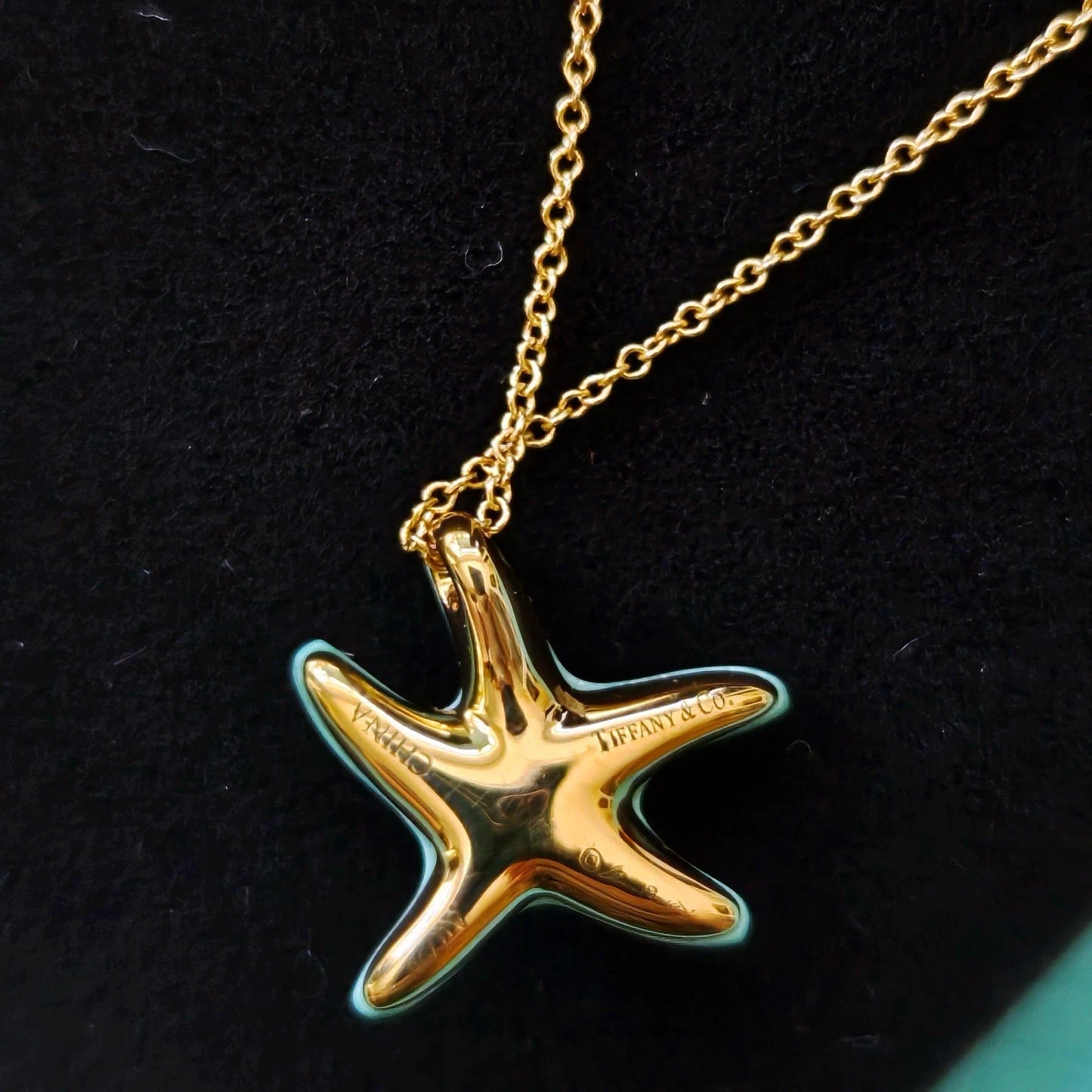 RARE Tiffany & Co. Elsa Peretti Turquoise Starfish 18k Yellow Gold Pendant Necklace