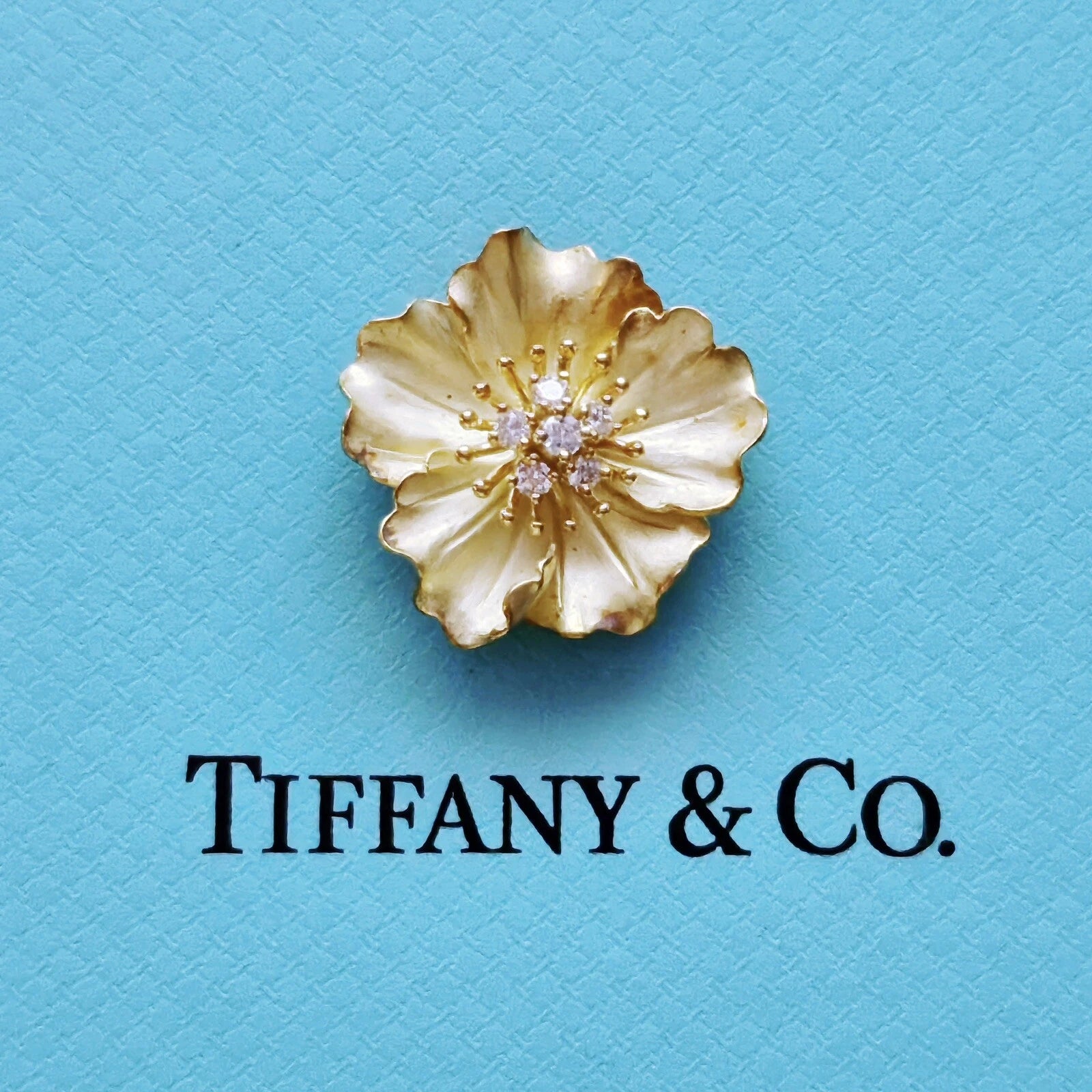 Rare Tiffany & Co. 18k Gold Diamond Dogwood Flower Brooch Pendant