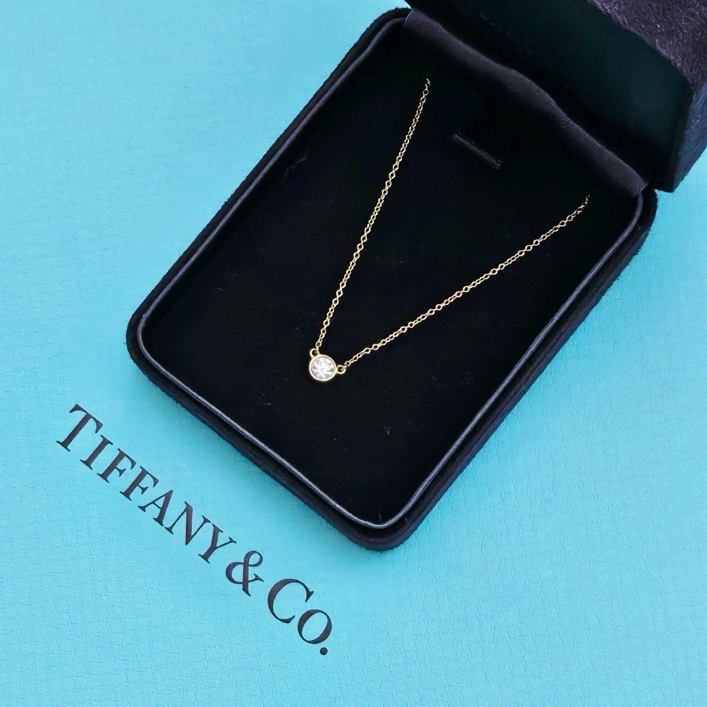 $2,180 Tiffany & Co. Elsa Peretti Diamond By The Yard .23 tcw 18k Gold Necklace