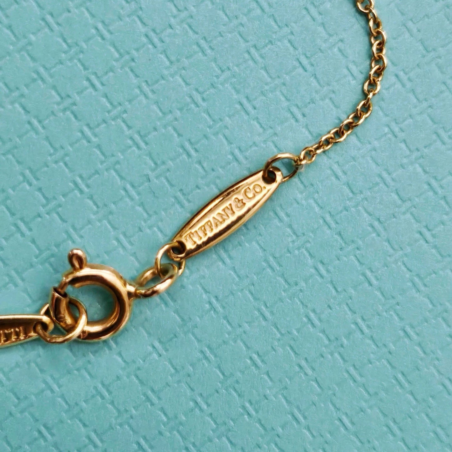 $2,180 Tiffany & Co. Elsa Peretti Diamond By The Yard .23 tcw 18k Gold Necklace