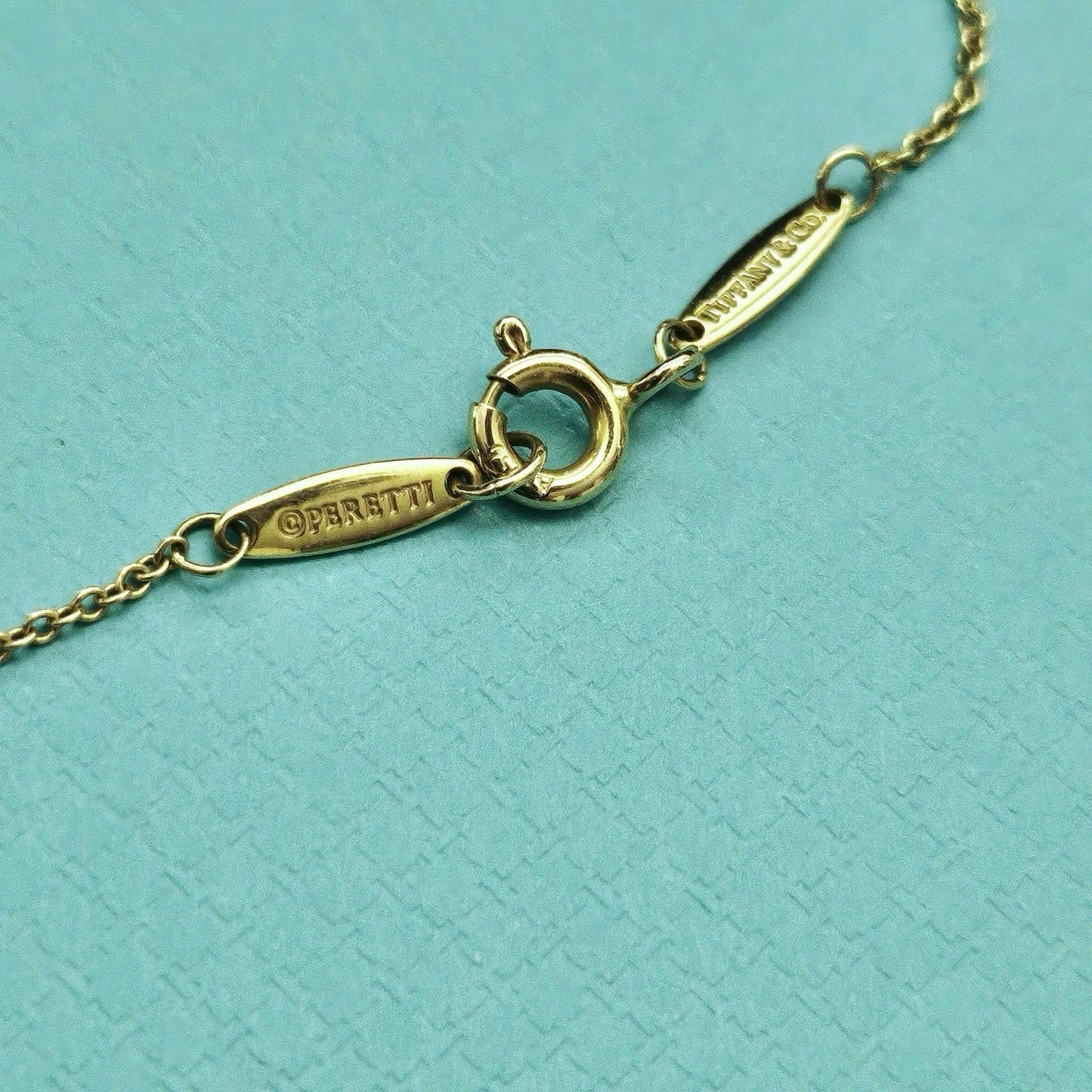 $2,180 Tiffany & Co. Elsa Peretti Diamond By The Yard .23 tcw 18k Gold Necklace