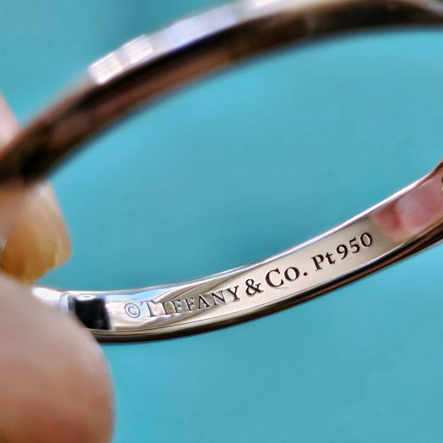 $3,500 Tiffany & Co. Solitaire Platinum Diamond Engagement Ring .33 TCW H VVS1