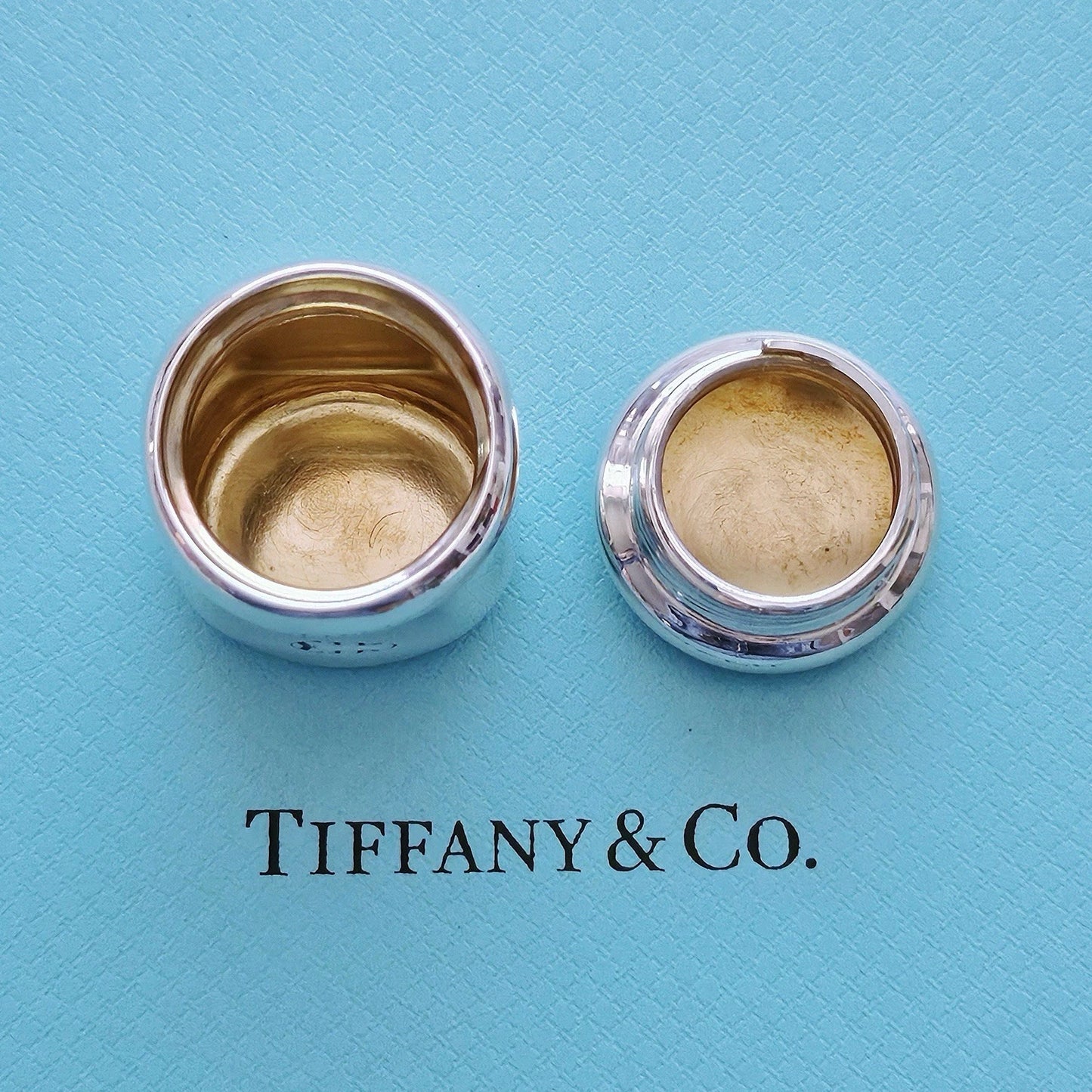 Tiffany & Co. Elsa Peretti Thumbprint Pillbox Sterling Silver