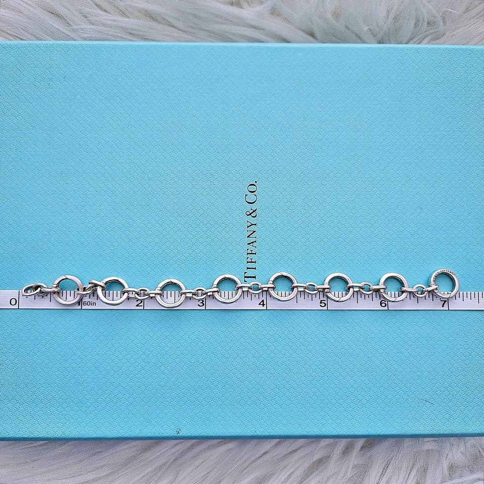 ULTRA RARE Tiffany & Co. Circle Round Clasping Link Silver Bracelet 7.25"