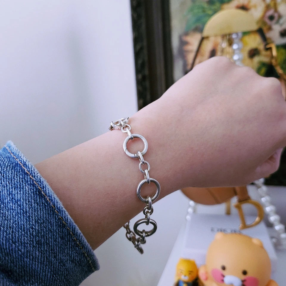 ULTRA RARE Tiffany & Co. Circle Round Clasping Link Silver Bracelet 7.25"