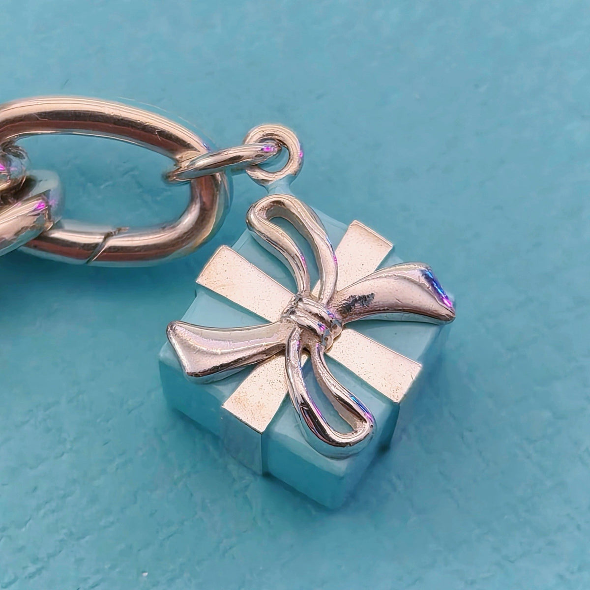 RARE Tiffany & Co Blue Enamel Clasping Oval Link Silver Bracelet w/ Charms