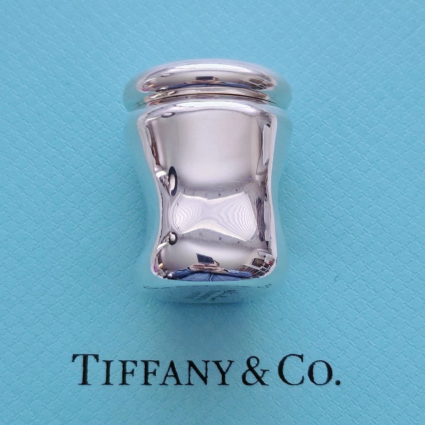 Tiffany & Co. Elsa Peretti Thumbprint Pillbox Sterling Silver