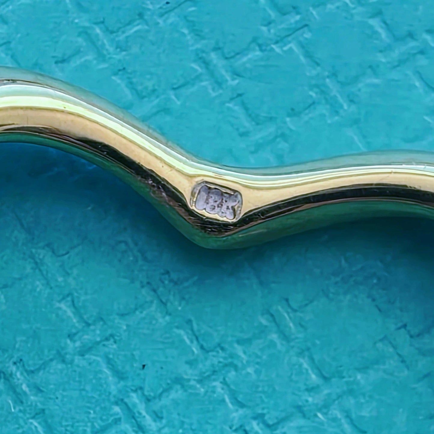 Tiffany & Co. Elsa Peretti 18K Gold Diamond Open Heart 29 Diamonds Pendant