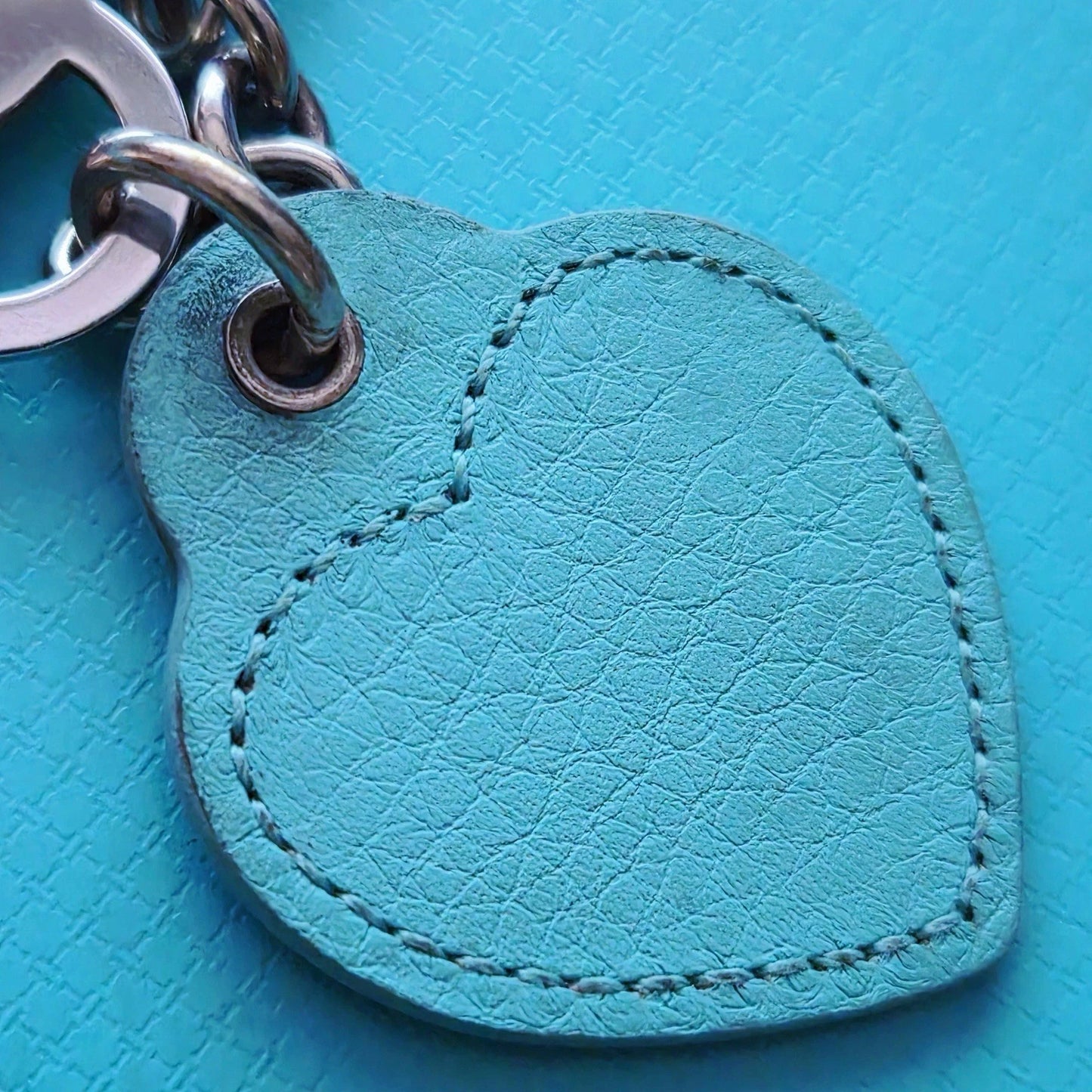RARE Tiffany & Co. Return To Tiffany Double Heart Blue Leather Keychain Key Ring
