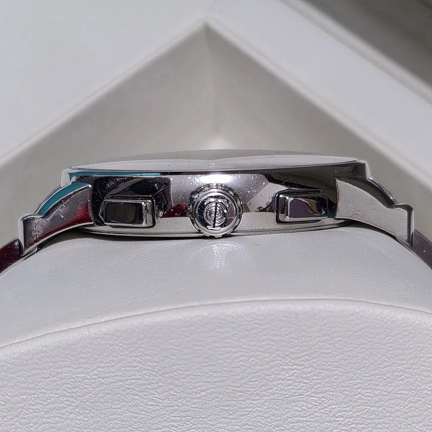 Tiffany & Co. Atlas Chronograph 18k White Gold Stainless Steel Men Watch 42mm