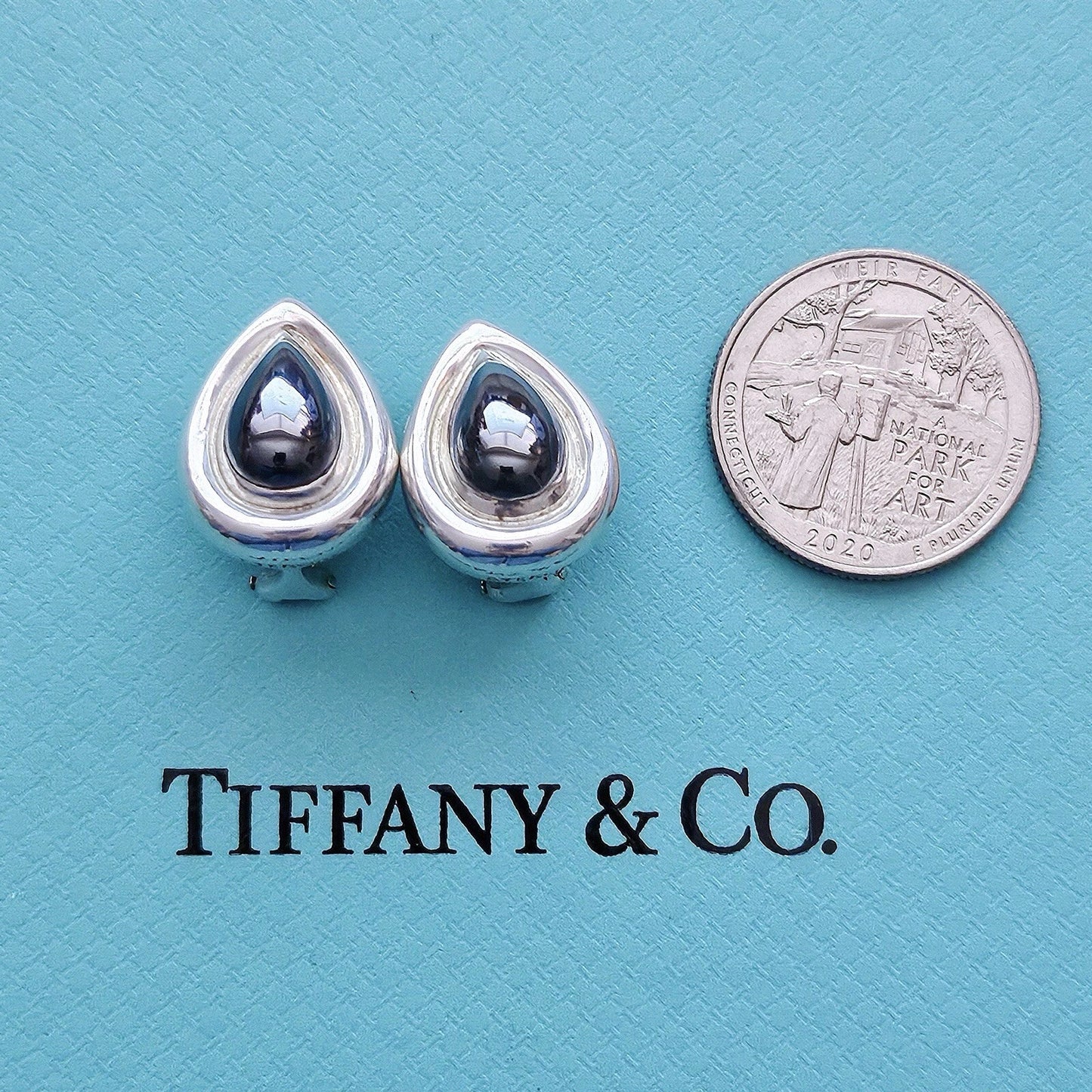 Vintage Tiffany & Co. Paloma Picasso Hematite Teardrop Gemstone Silver Clip On Earrings
