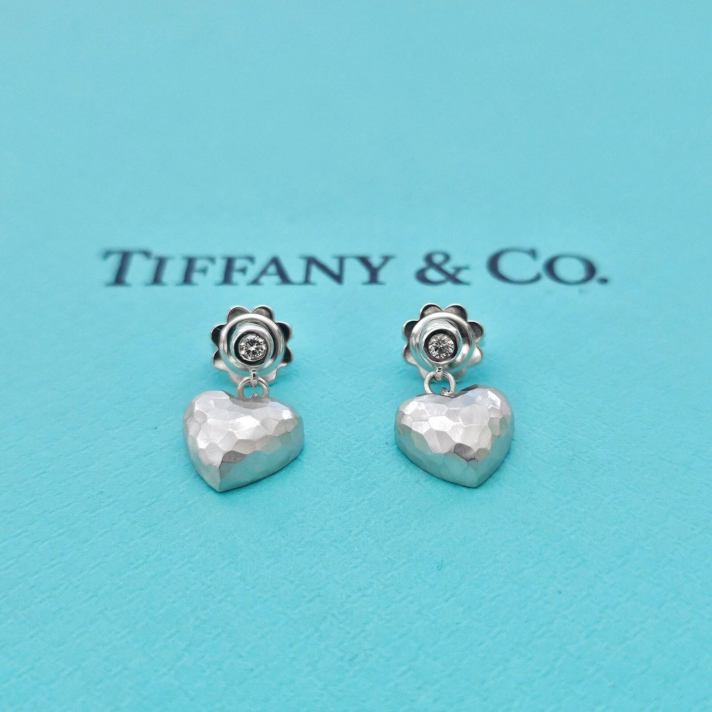 Vintage Tiffany & Co. Paloma Picasso Diamond 18k Hammered Heart Dangle Earrings