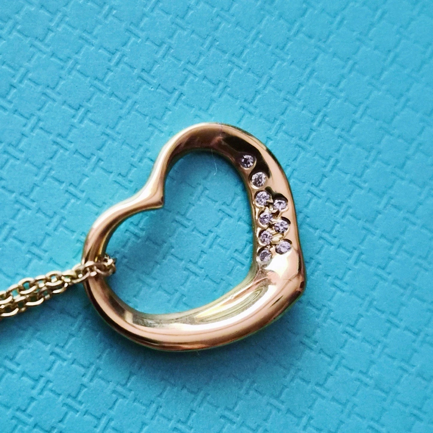 RARE Vintage Tiffany & Co. Elsa Peretti 9 Diamonds Open Heart 18k Necklace 16”