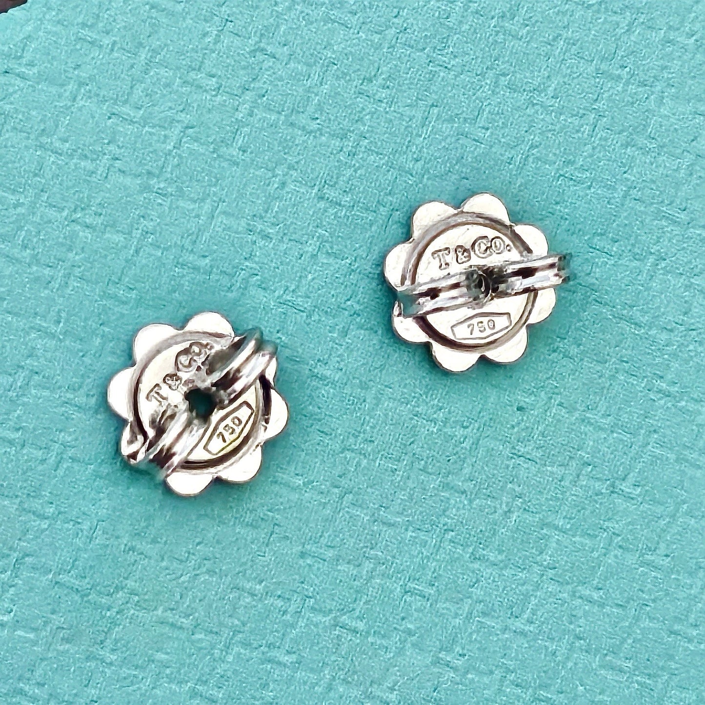 Vintage Tiffany & Co. Paloma Picasso Diamond 18k Hammered Heart Dangle Earrings