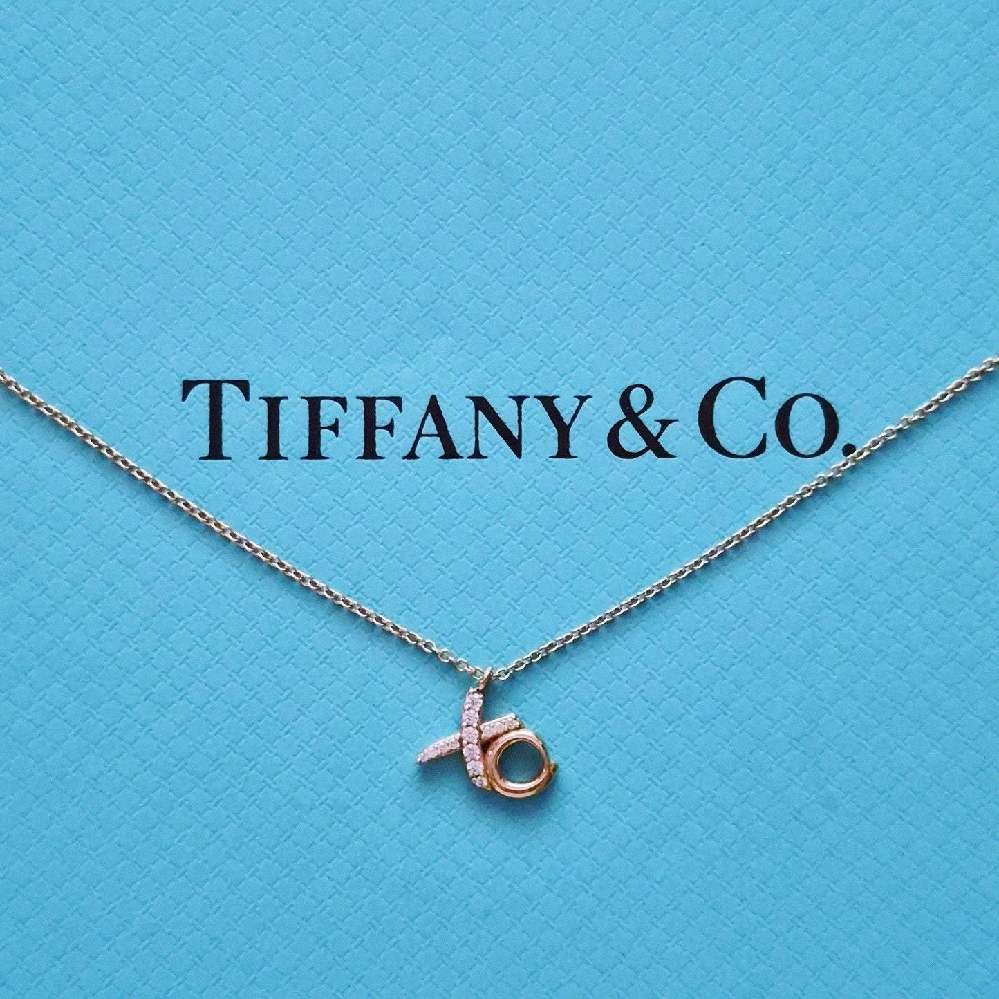 Tiffany & Co. Paloma Picasso Love & Kisses ‘XO’ 18k Diamond Pendant Necklace 16”