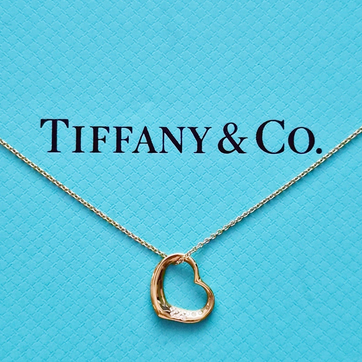 RARE Vintage Tiffany & Co. Elsa Peretti 9 Diamonds Open Heart 18k Necklace 16”