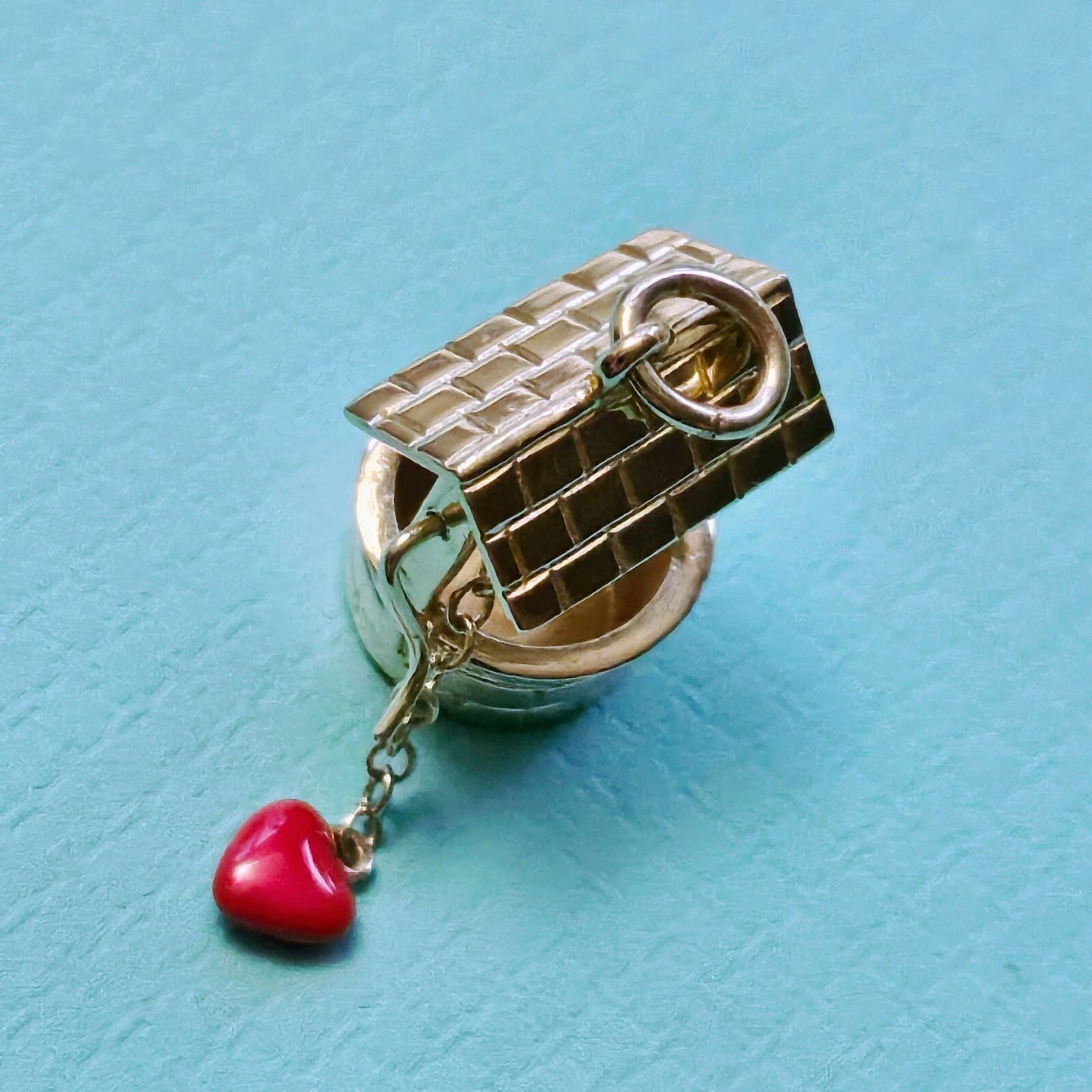 RARE Vintage Tiffany & Co. 14k Yellow Gold Wishing Well Love Enamel Heart Charm Pendant