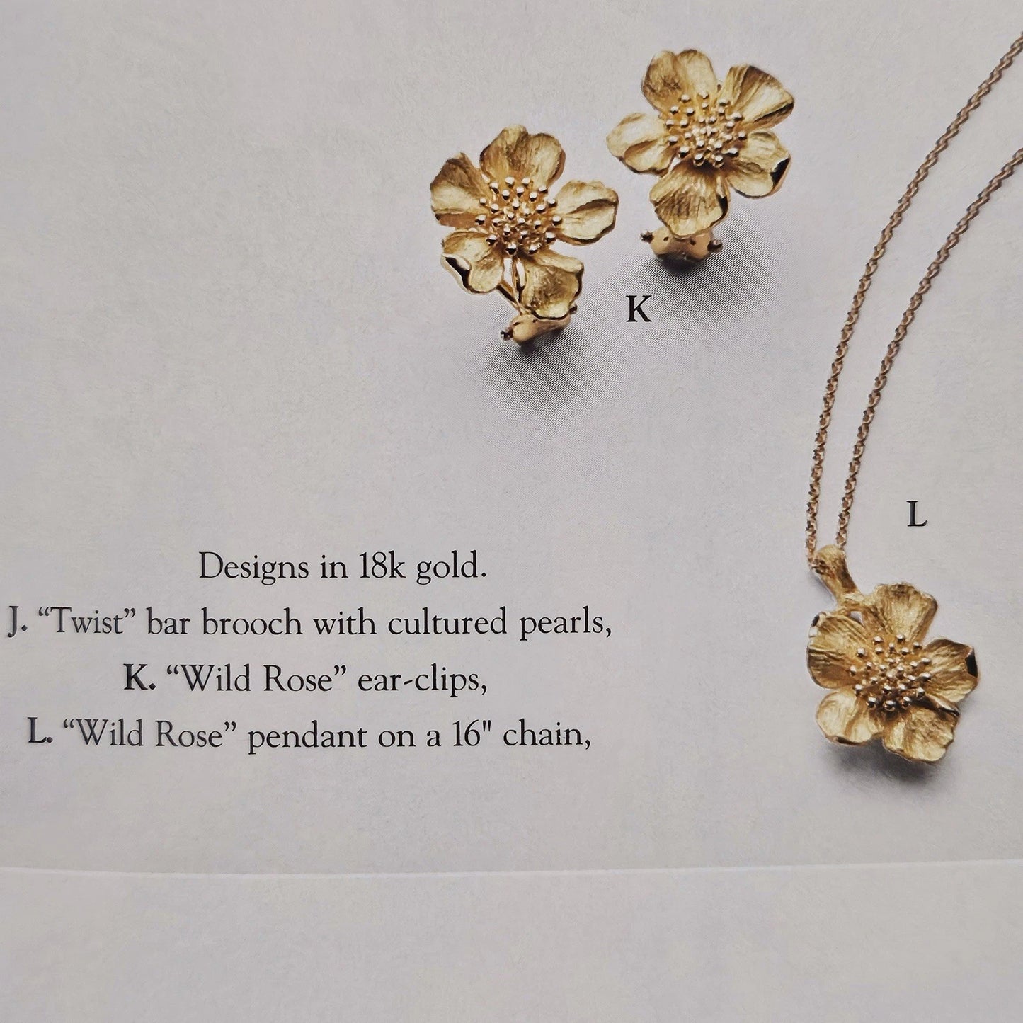 RARE Vintage Tiffany & Co. 18k Yellow Gold Wild Rose Dogwood Flower Earrings