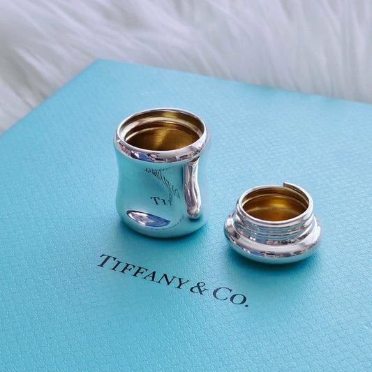 Tiffany & Co. Elsa Peretti Thumbprint Pillbox Sterling Silver