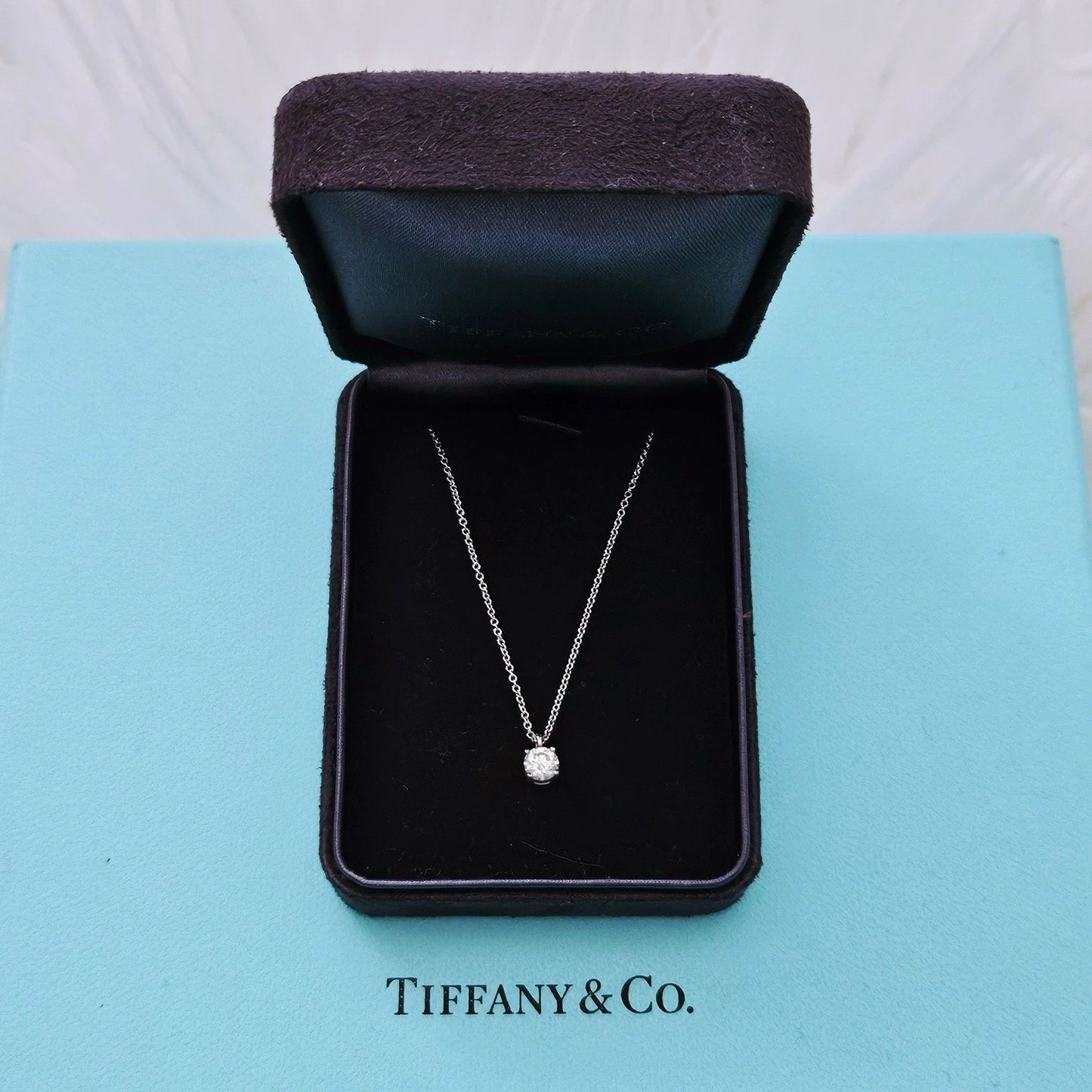 $4,510 Tiffany & Co. Round Brilliant Diamond Solitaire 0.36 ct Platinum Necklace