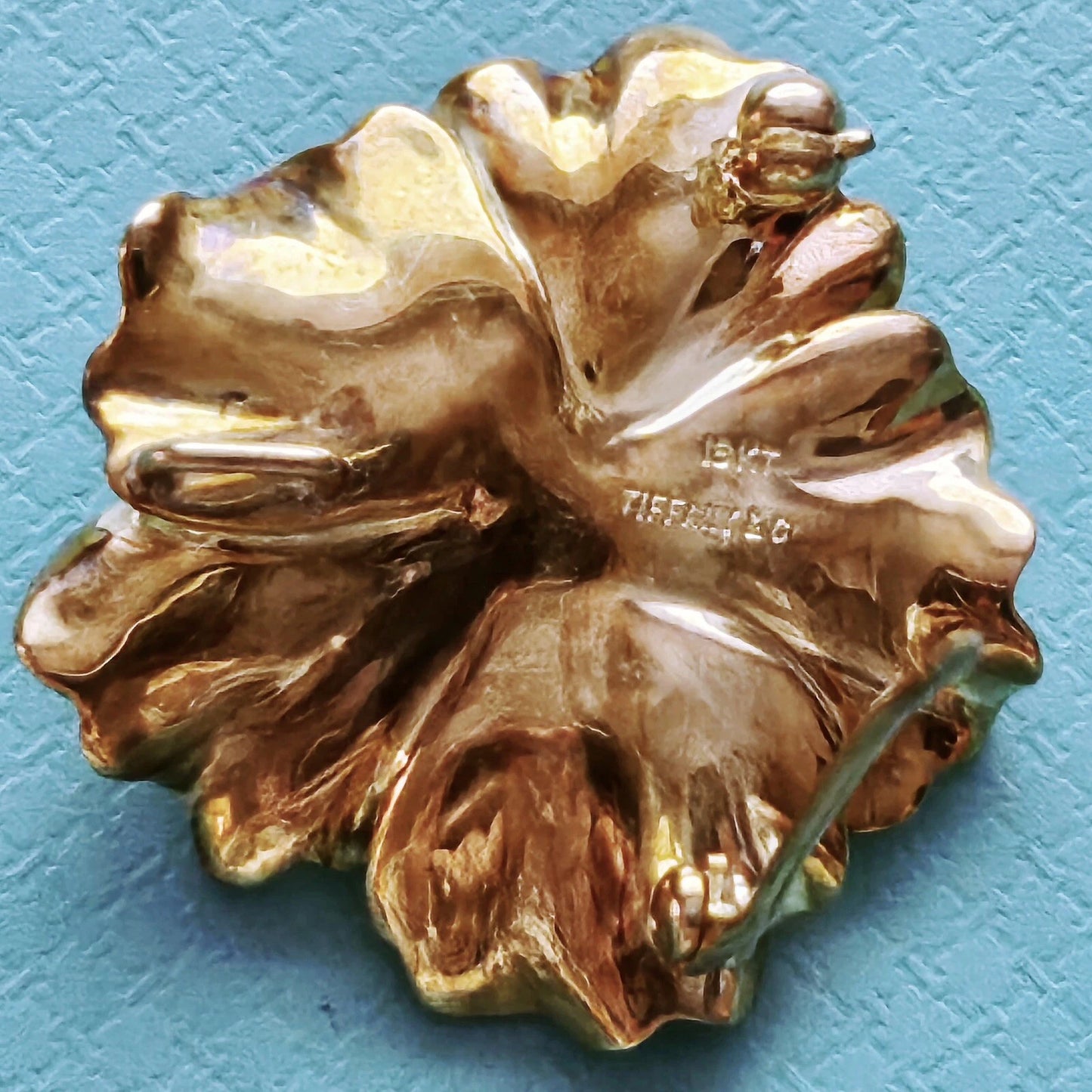 RARE Tiffany & Co. 18K Yellow Gold Diamond Dogwood Flower Brooch Pendant .35 TCW