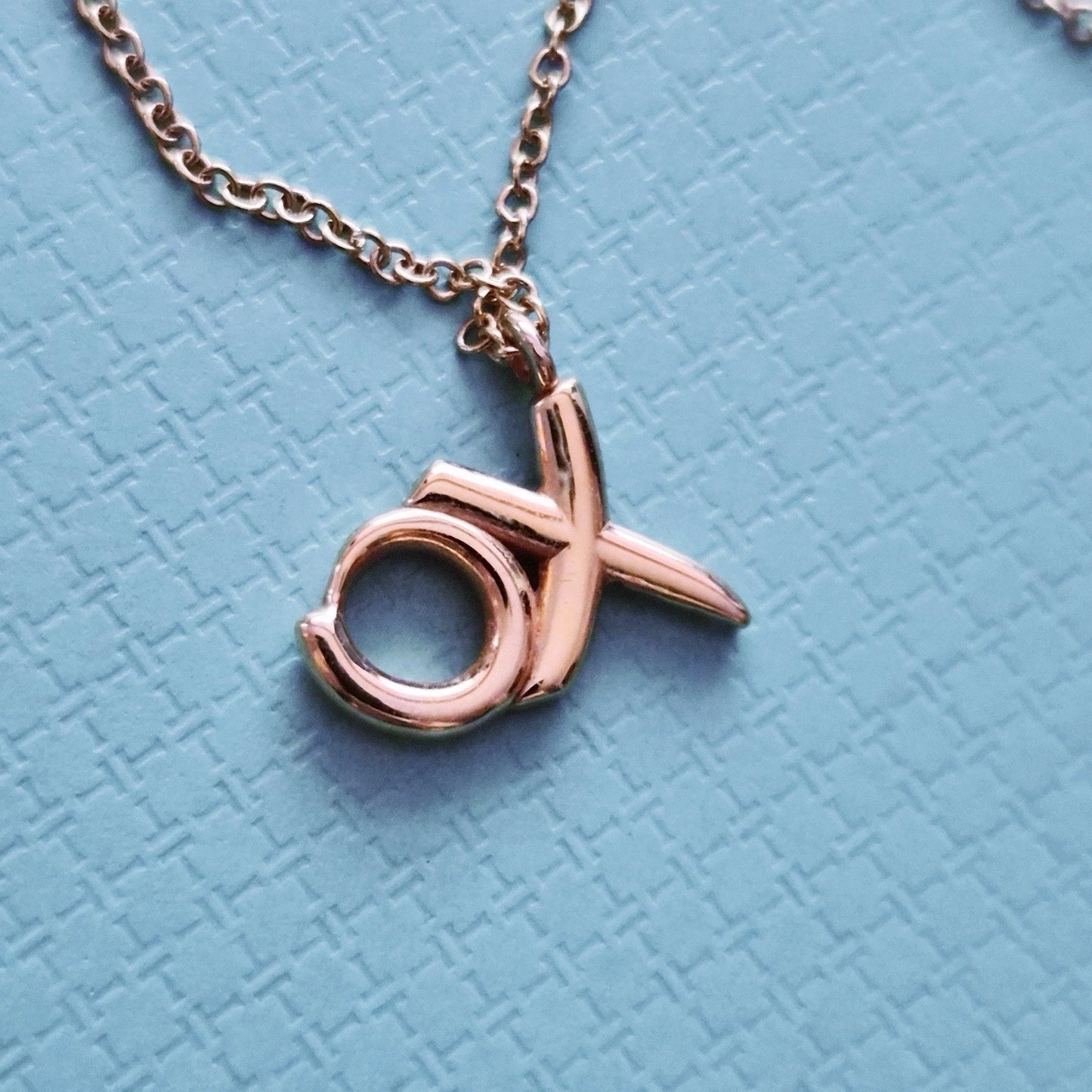 Tiffany & Co. Paloma Picasso Love & Kisses ‘XO’ 18k Diamond Pendant Necklace 16”