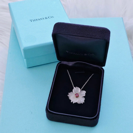 Vintage Tiffany & Co. Paloma Picasso Carved Rock Crystal Flower 18k Silver Necklace