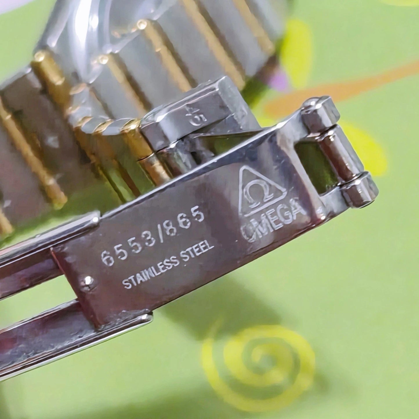 RARE Vintage Omega Constellation 2 Tone 18k SS Diamond Bezel Quartz Watch