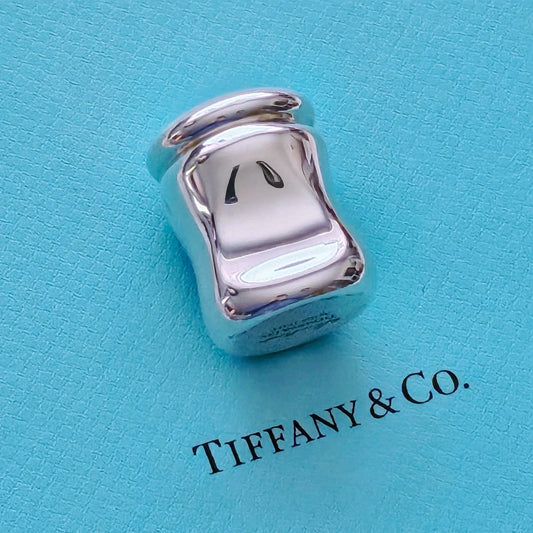 Tiffany & Co. Elsa Peretti Thumbprint Pillbox Sterling Silver