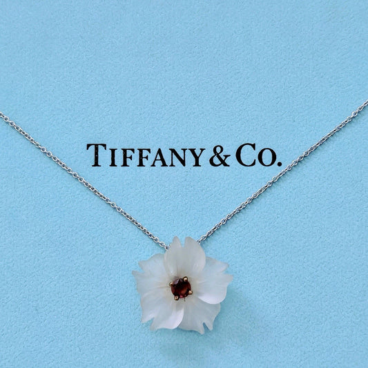 Vintage Tiffany & Co. Paloma Picasso Carved Rock Crystal Flower 18k Silver Necklace