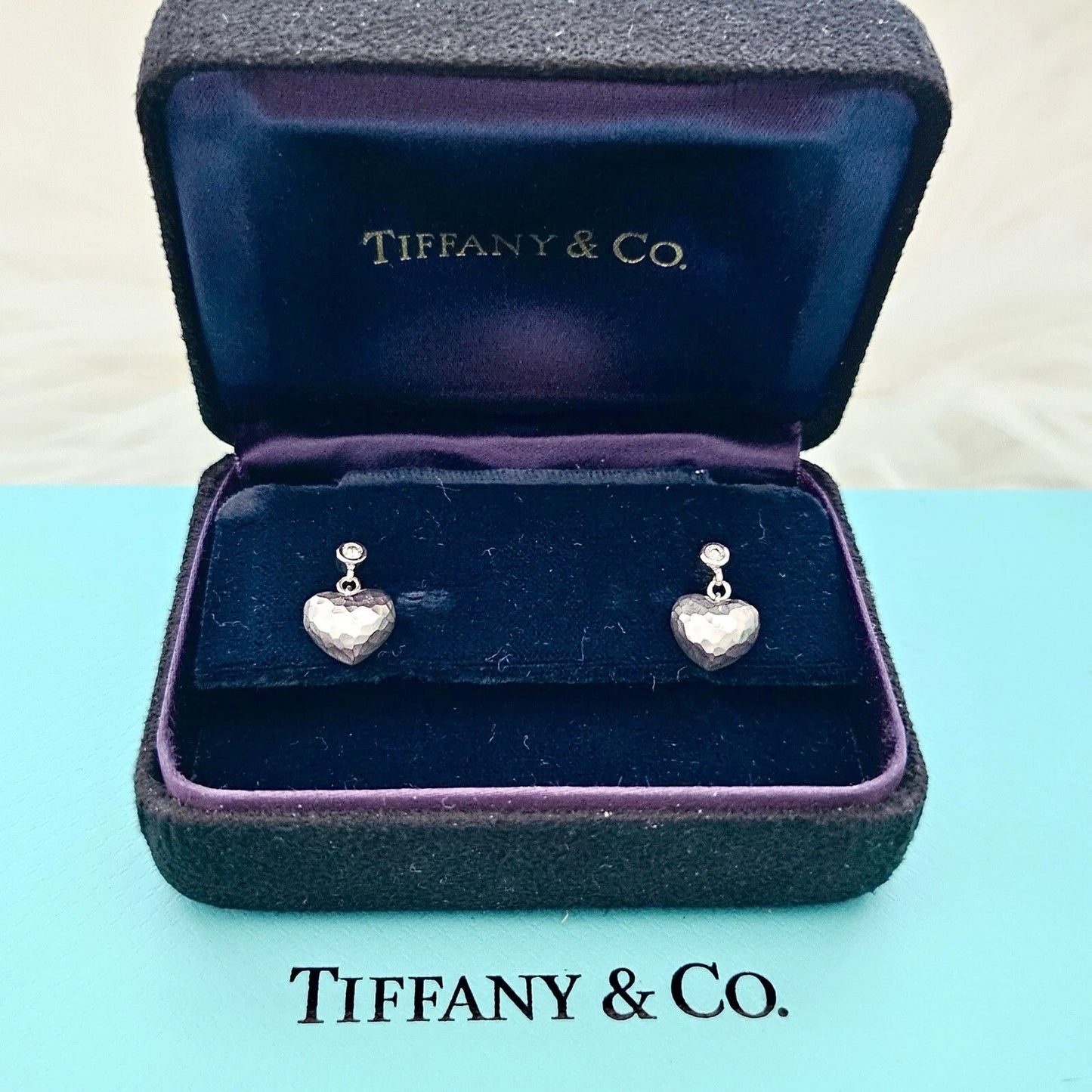 Vintage Tiffany & Co. Paloma Picasso Diamond 18k Hammered Heart Dangle Earrings