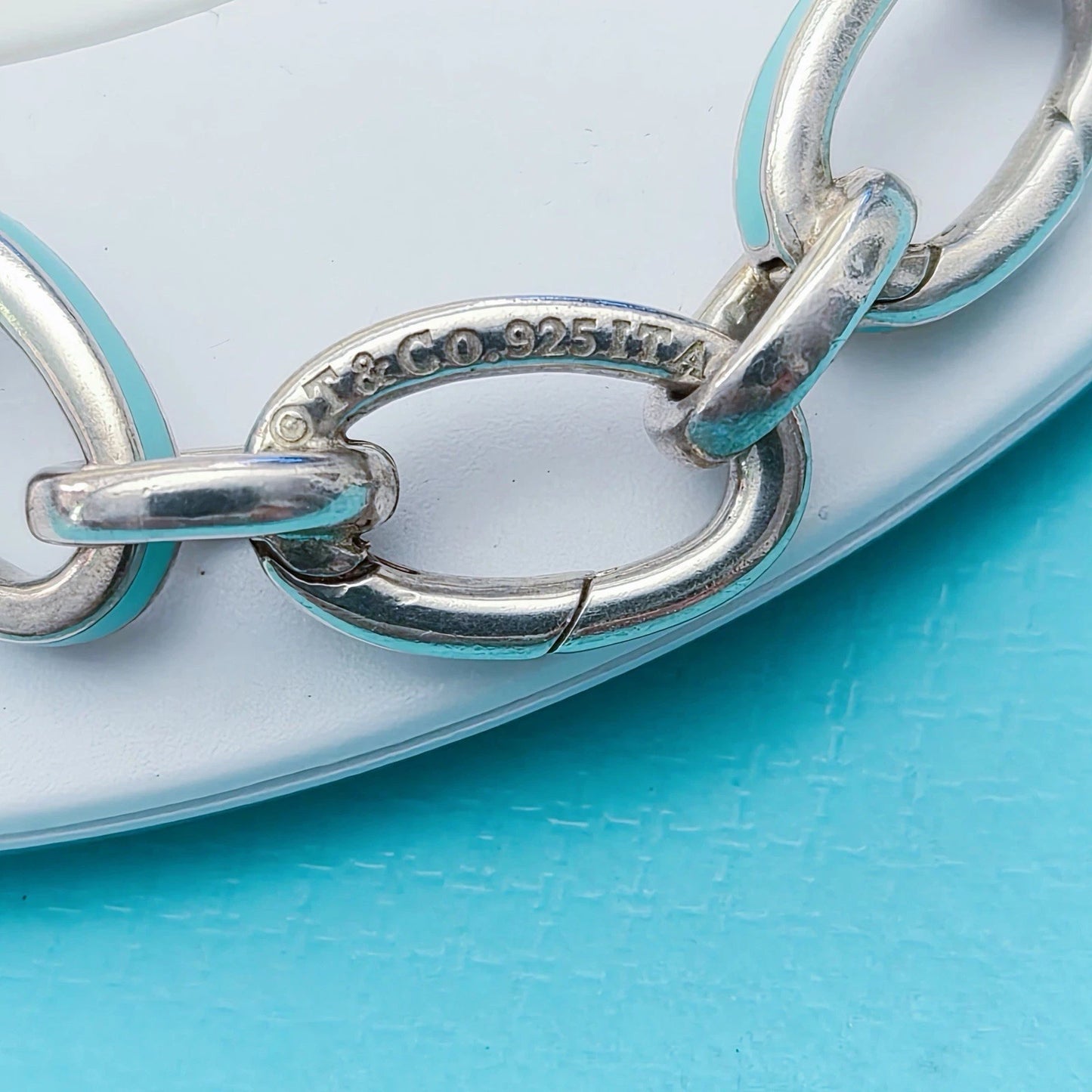 RARE Tiffany & Co Blue Enamel Clasping Oval Link Bracelet Sterling Silver 7.5"