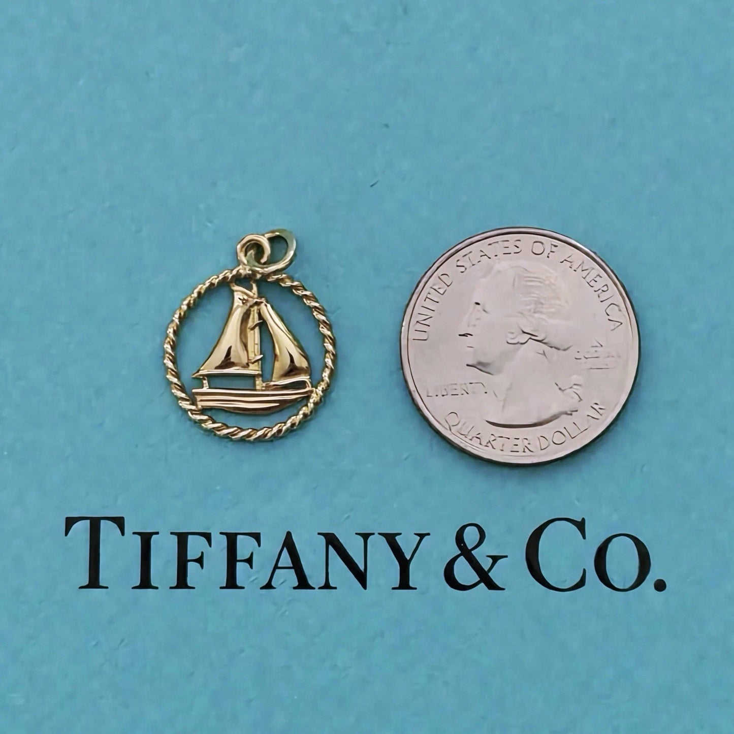 RARE Tiffany & Co. 18k Yellow Gold Sailboat Boat Twist Circle Charm Pendant