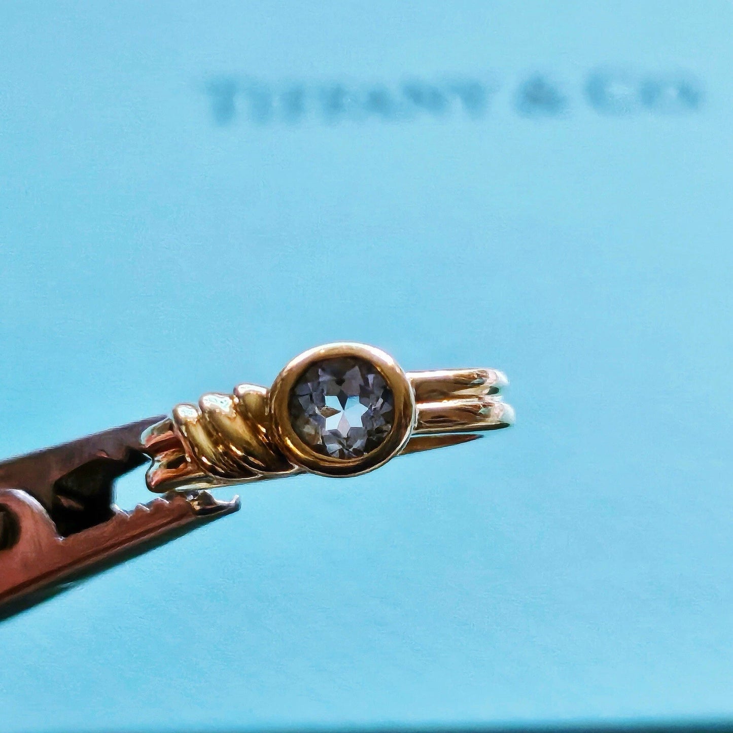 Vintage Tiffany & Co. 18k Yellow Gold Aquamarine Benzel Set Ring