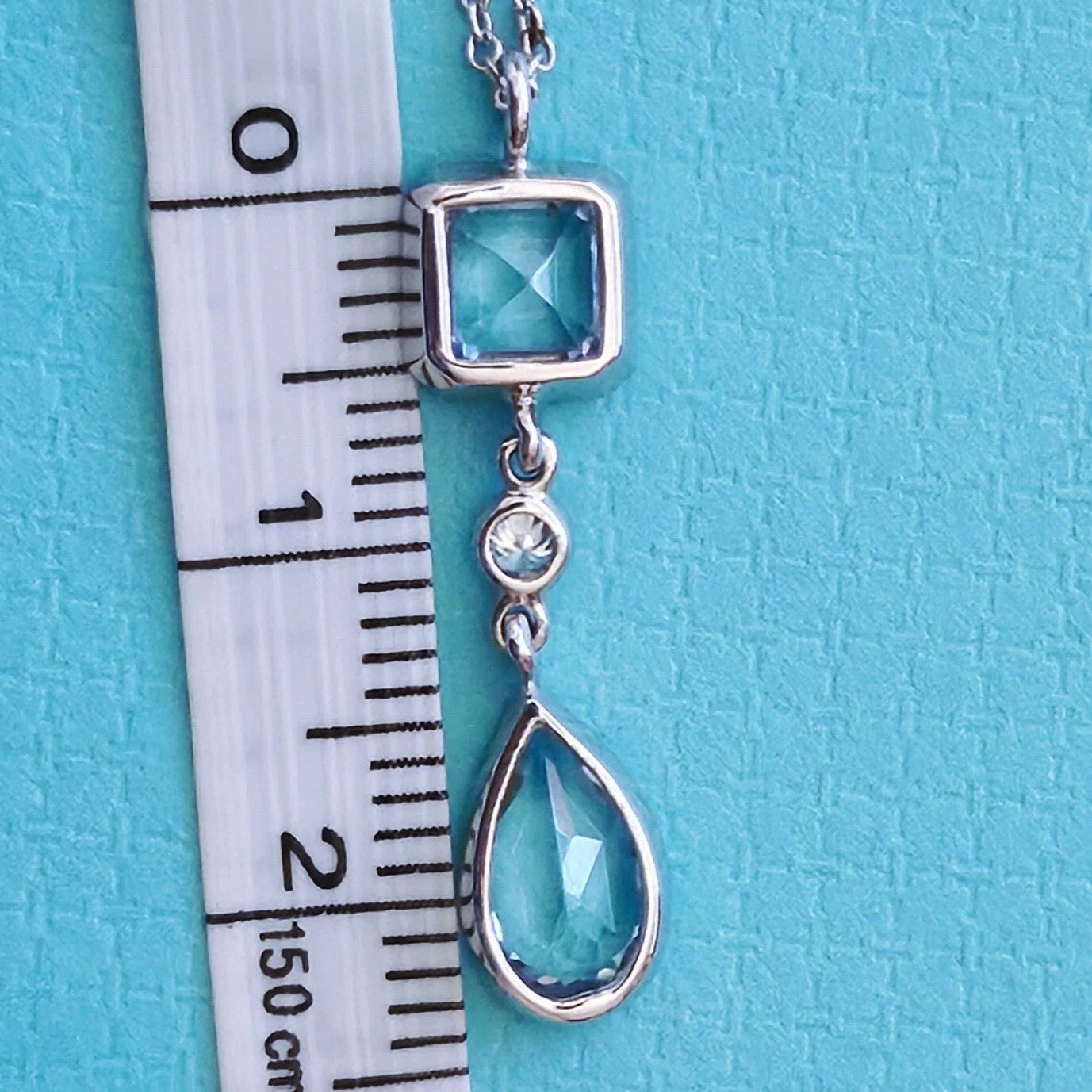$4,000 Tiffany & Co. 18k WG 1.59ctw Aquamarine & Diamond Lariat Pendant Necklace